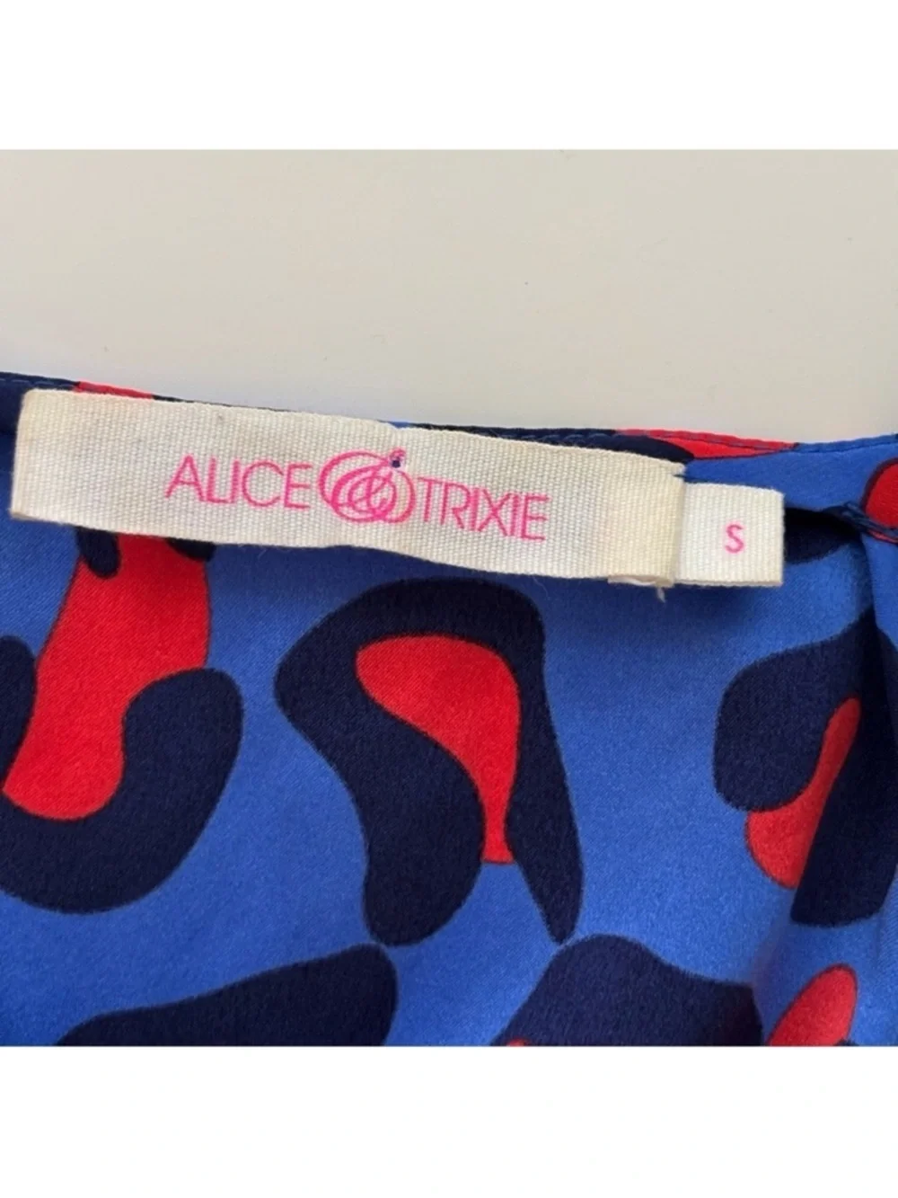 Alice & Trixie Vibrant Leopard Print Silk Slip Dress Small - Picture 5 of 5